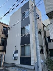 アヴニール代々木の外観