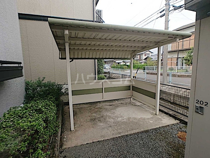 21/22 エントランス