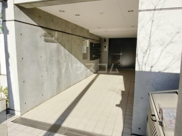 15/24 エントランス