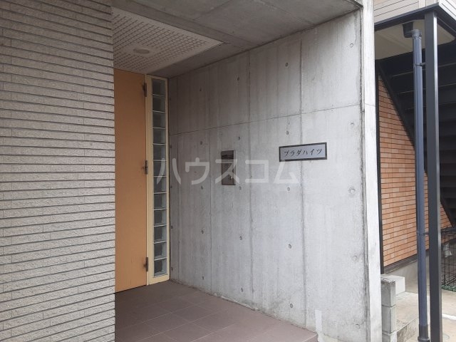 19/25 エントランス