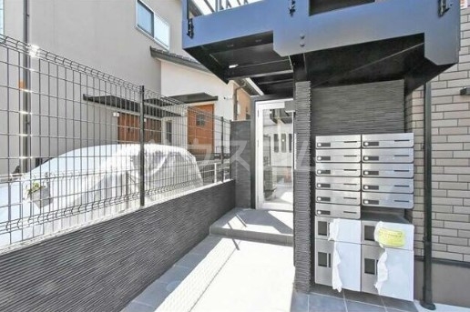 16/22 エントランス