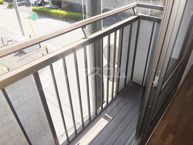 18/28 バルコニー