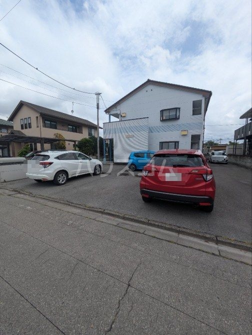 2/7 駐車場