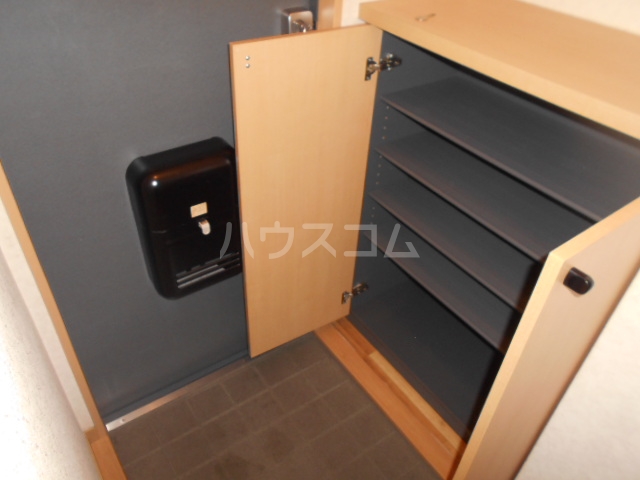 14/30 玄関