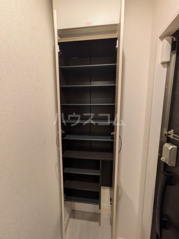 13/30 玄関