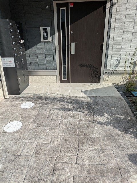 25/30 駐車場