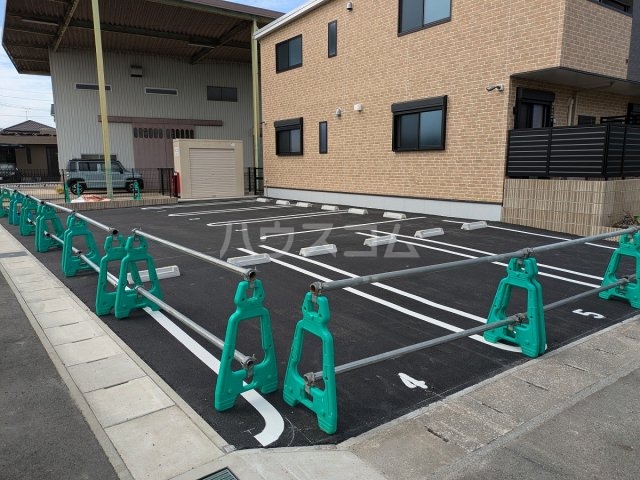 25/30 駐車場