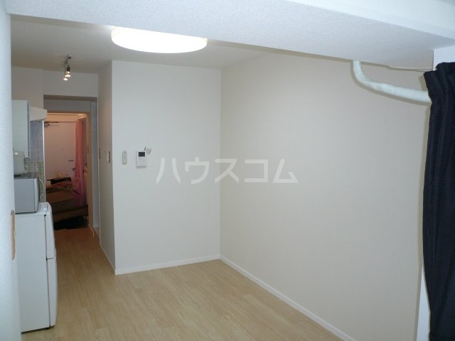 21/27 エントランス