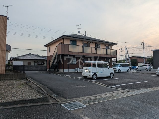 16/25 駐車場