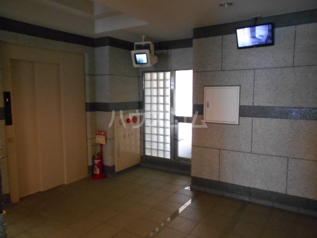 22/30 エントランス