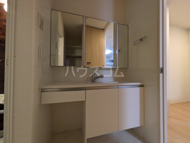 13/30 洗面