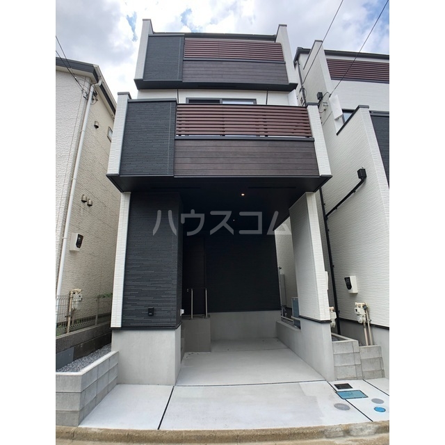 14/18 駐車場