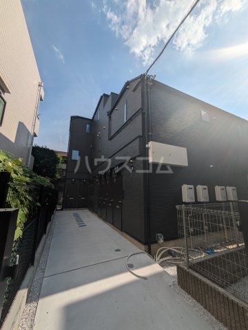 マーレ明大前Ⅱの外観