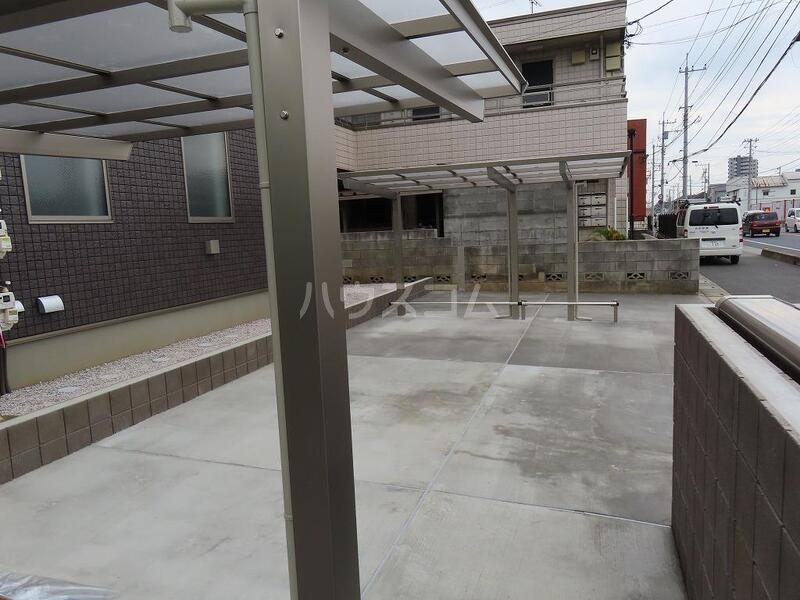 26/30 駐車場