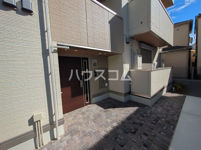 20/22 エントランス