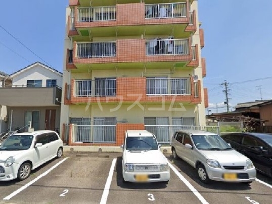 16/25 駐車場