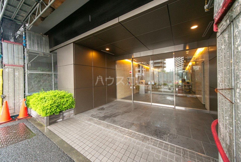 3/4 エントランス