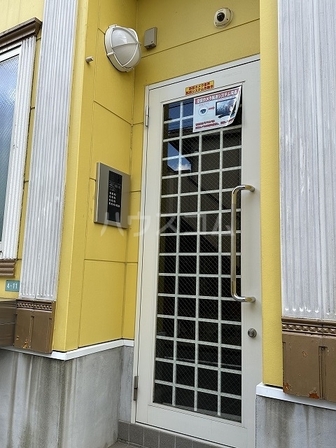 15/17 エントランス