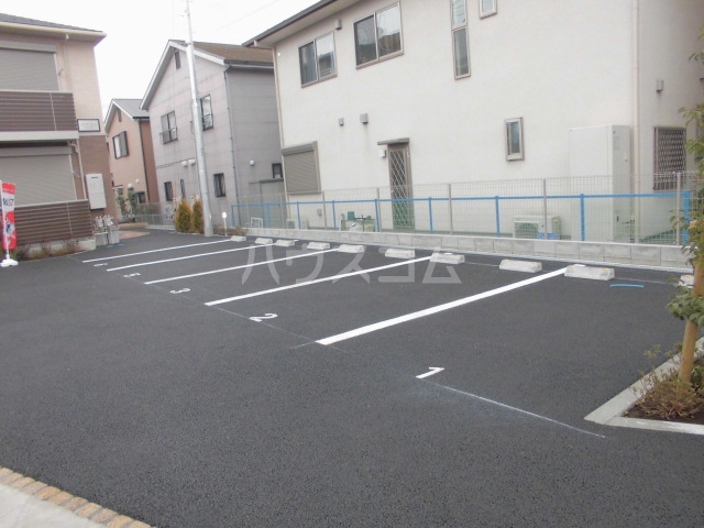 20/26 駐車場