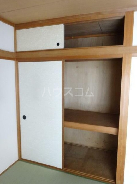 13/30 収納