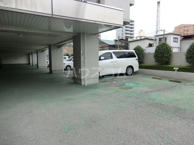 19/27 駐車場
