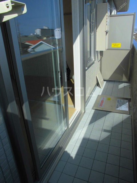 19/26 バルコニー