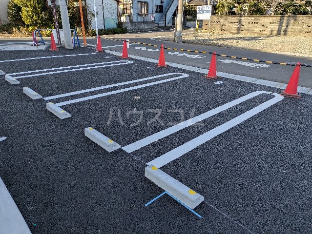 22/30 駐車場