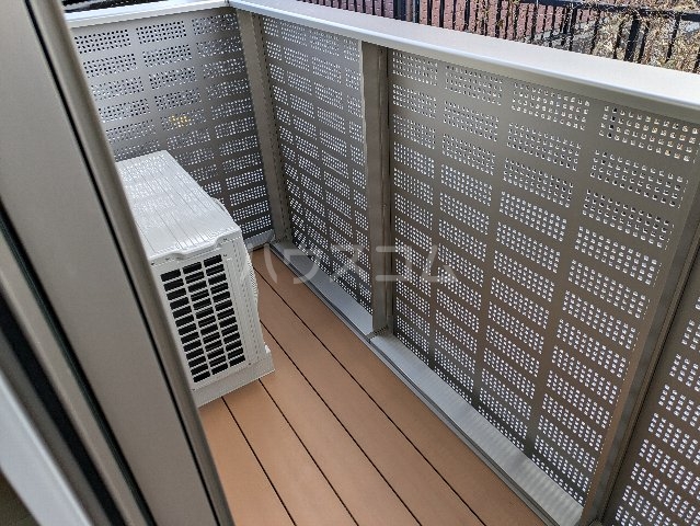 13/30 バルコニー