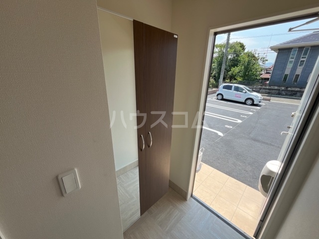 13/29 玄関