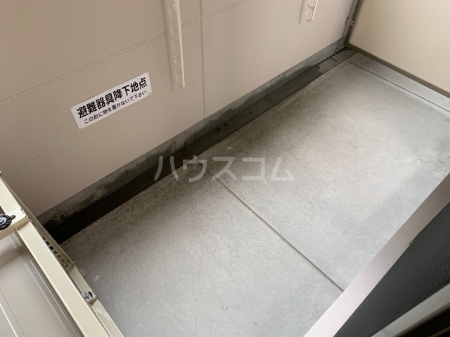 17/23 バルコニー