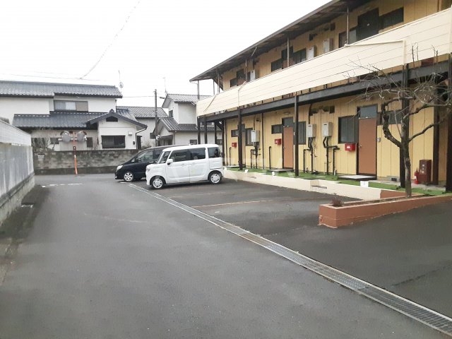 21/22 駐車場