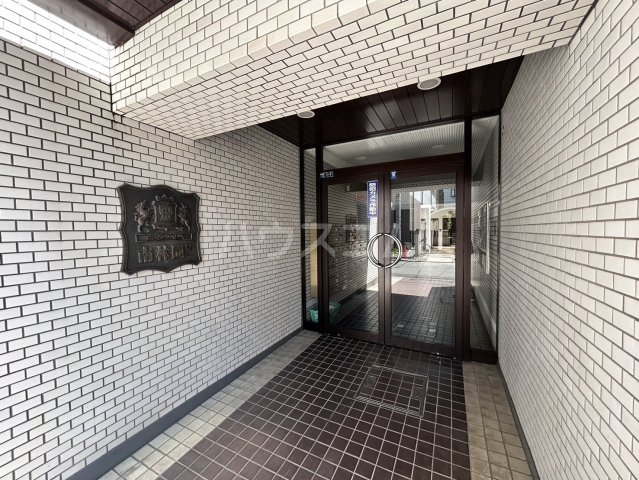 29/30 エントランス