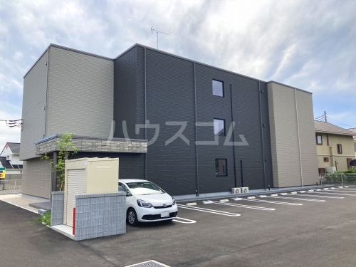 14/18 駐車場