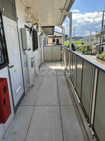 23/30 エントランス