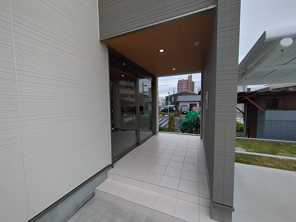 2/5 エントランス