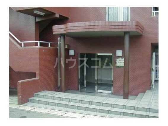 14/14 エントランス