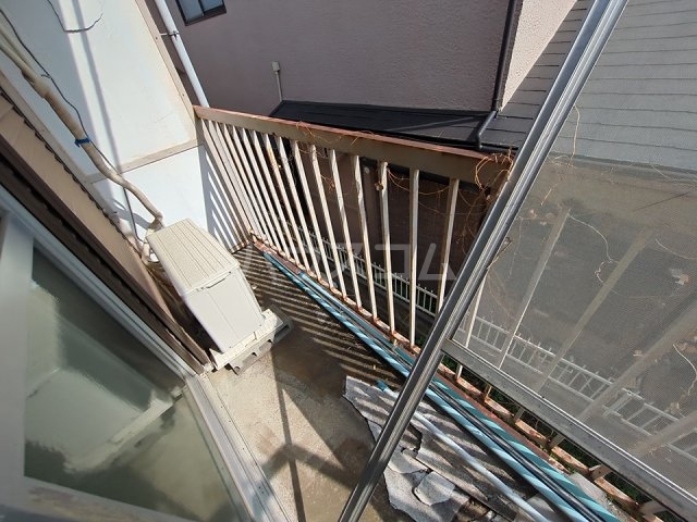 15/28 バルコニー