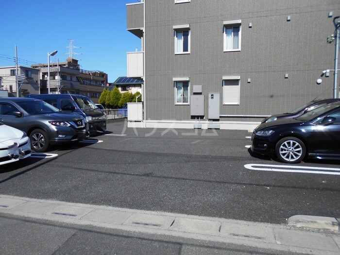 15/22 駐車場