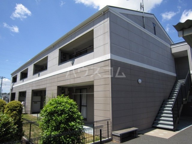 21/26 エントランス