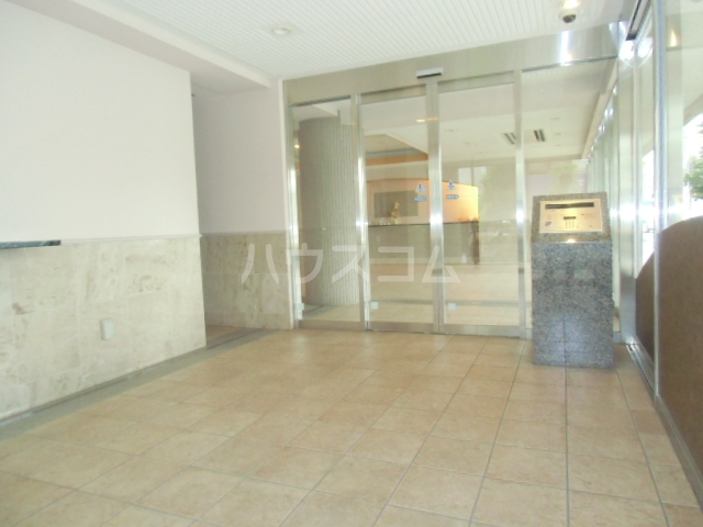 2/3 エントランス