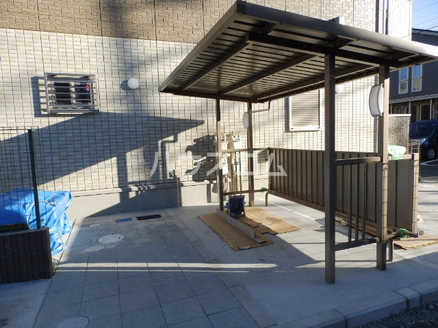 28/30 エントランス