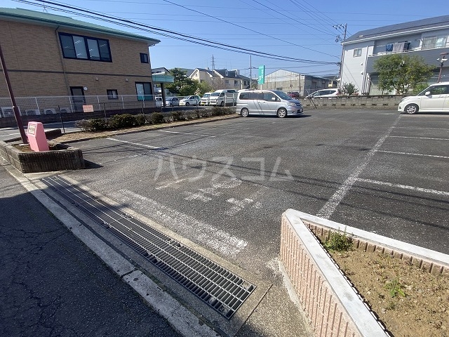 3/5 駐車場
