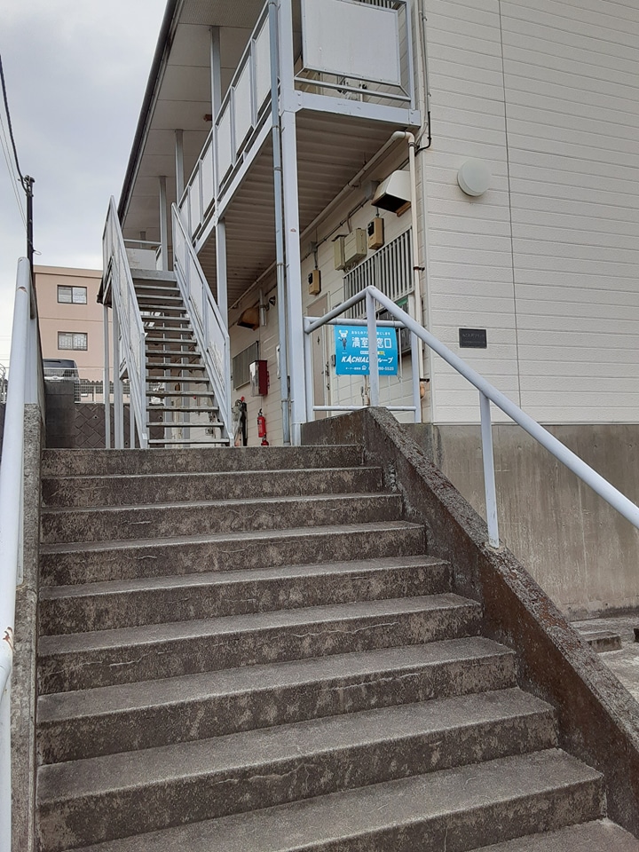 20/22 エントランス