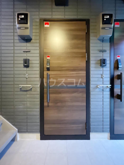 29/30 エントランス