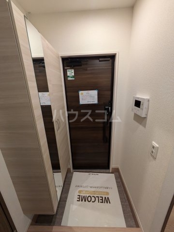 13/30 玄関