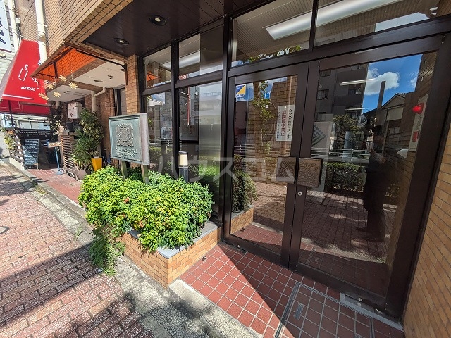 29/30 エントランス