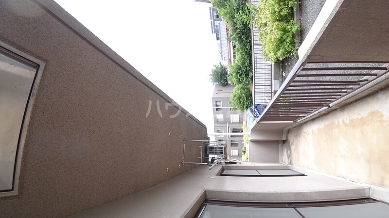 13/27 バルコニー