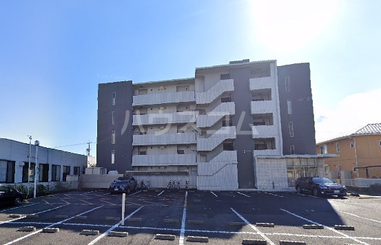 エスティⅢの外観