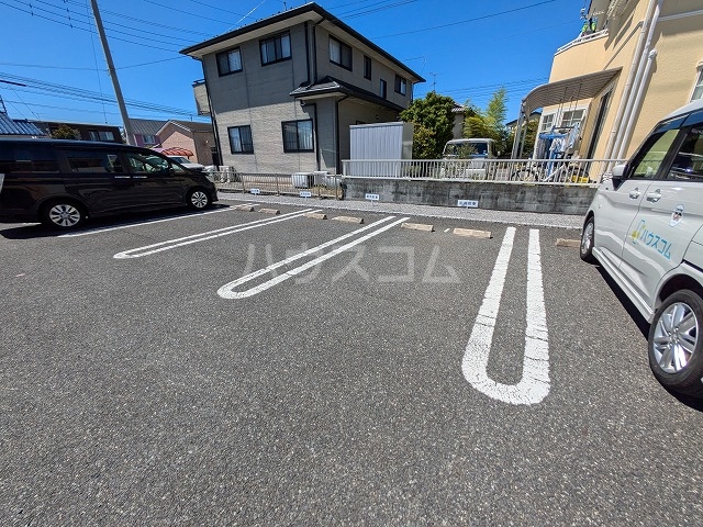20/25 駐車場