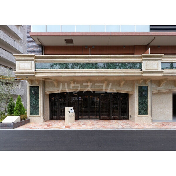 15/19 エントランス